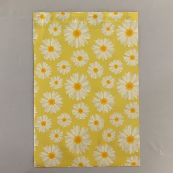 25 Pretty Daisy Poly Mailers - Picture 2 of 3
